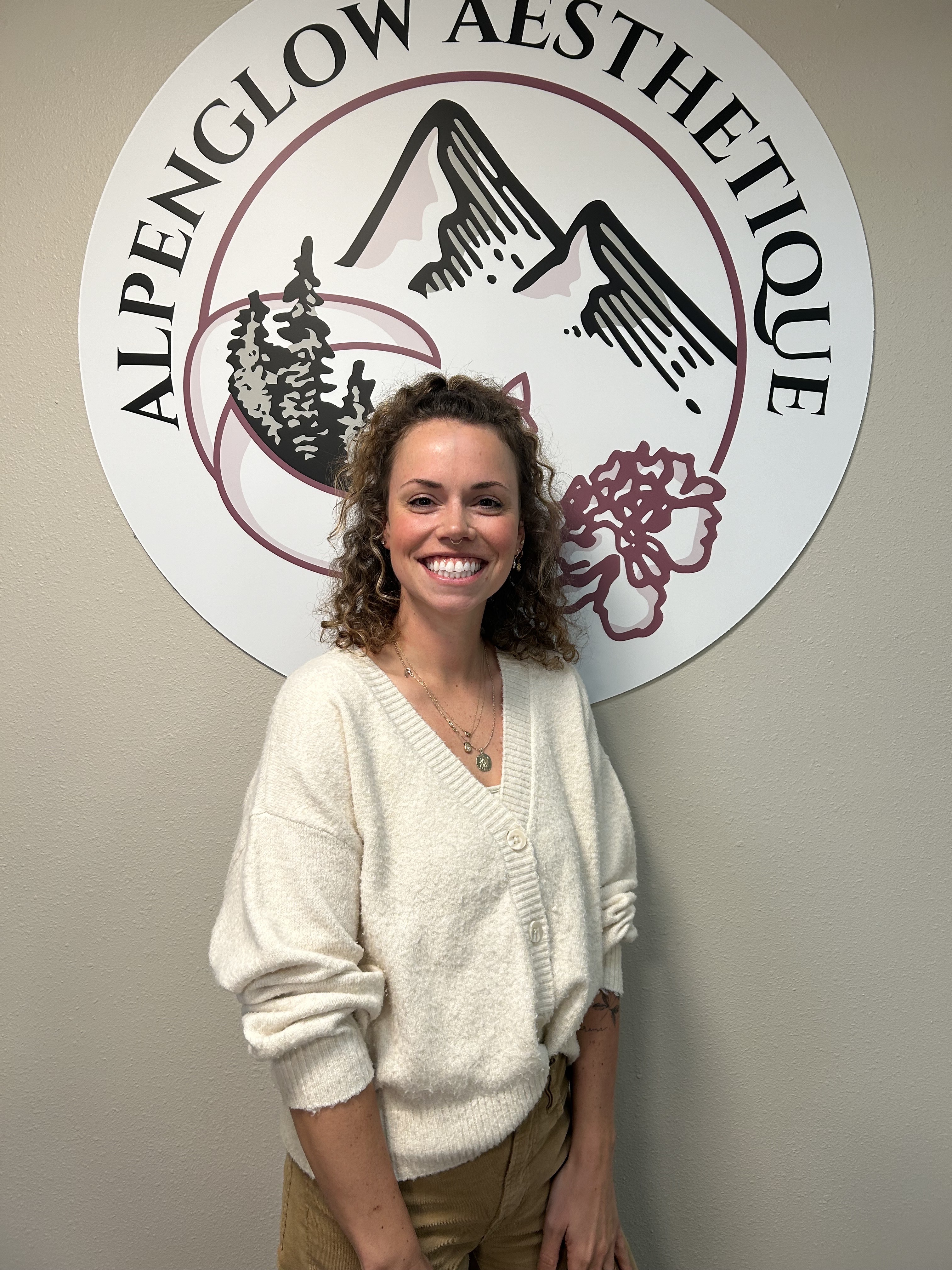 Sara Lentgis, Social Media Coordinator